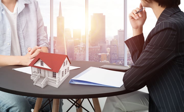 Bị bố đẻ lừa thê thảm: Ký giấy để được tặng nhà, hóa ra phải gánh nợ thay- Ảnh 1.