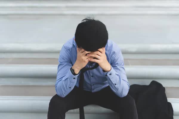 Nam sinh học đại học nhưng lại có bằng trung cấp, chưa từng vay vẫn bị ngân hàng báo nợ 2,9 tỷ đồng: Nguyên nhân không ai ngờ- Ảnh 1. Nam sinh học đại học nhưng lại có bằng trung cấp, chưa từng vay vẫn bị ngân hàng báo nợ 2,9 tỷ đồng: Nguyên nhân không ai ngờ- Ảnh 1.