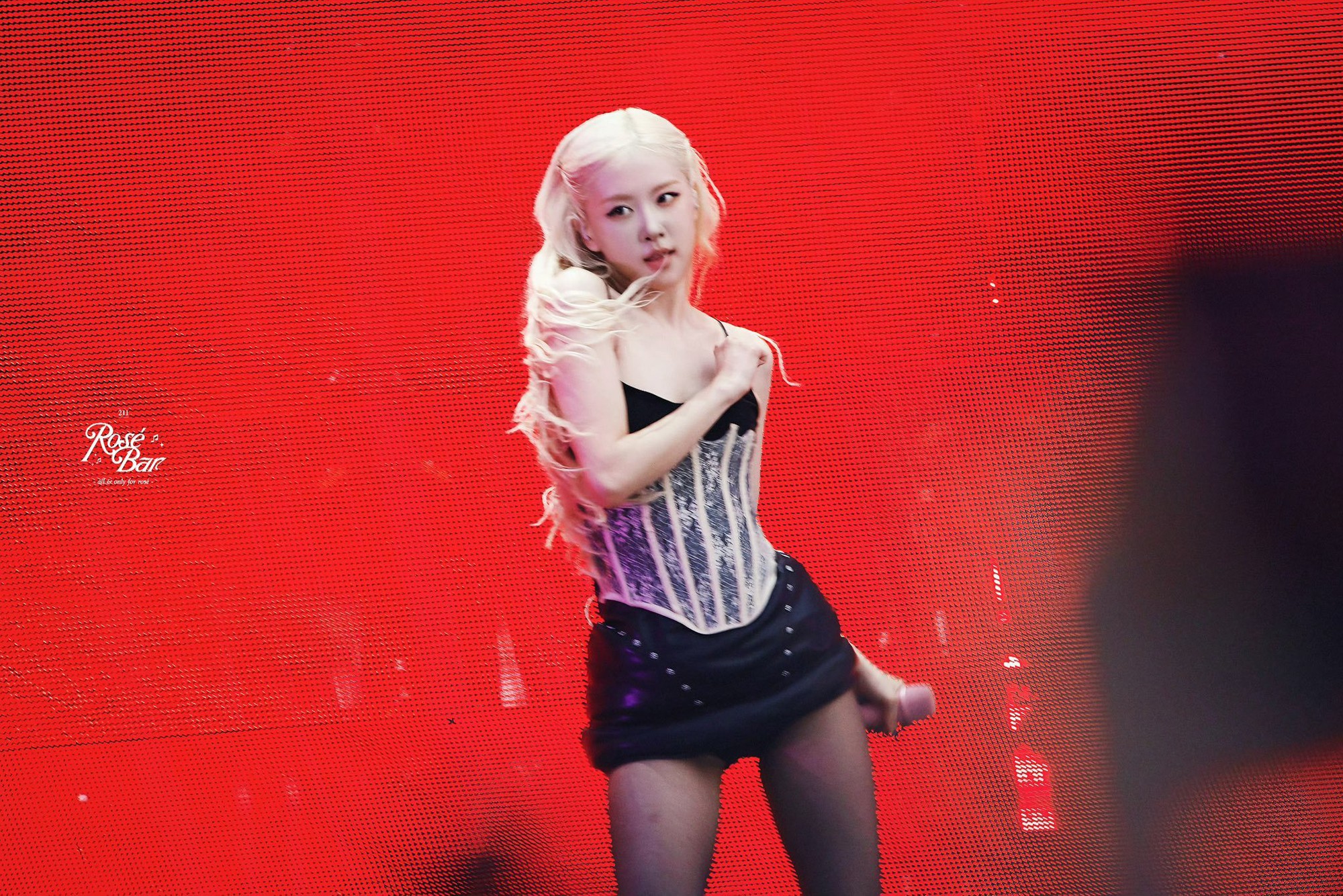 Rosé (BLACKPINK) mê tít môn này, từng bị chê chân vòng kiềng nay chân dài nuột nà, thẳng tắp, chị em học gấp!- Ảnh 7.
