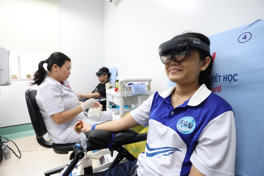 Abbott kết nối công nghệ và lòng nhân ái qua trải nghiệm hiến máu độc đáo- Ảnh 2.