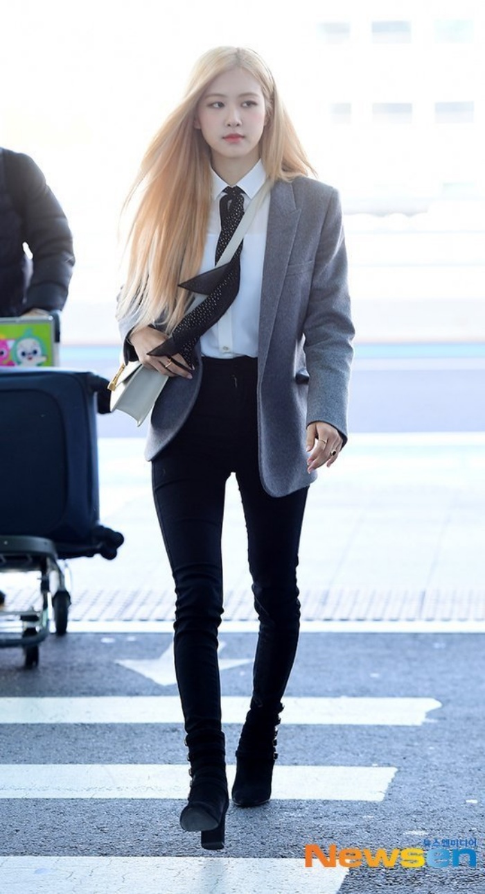 Rosé (BLACKPINK) mê tít môn này, từng bị chê chân vòng kiềng nay chân dài nuột nà, thẳng tắp, chị em học gấp!- Ảnh 10.