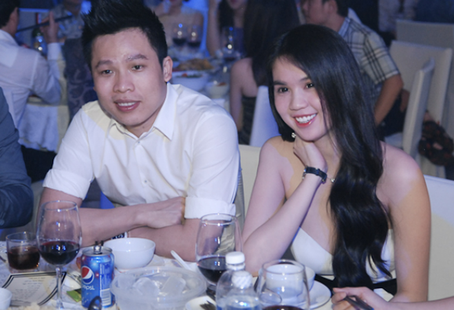 Rộ ảnh Vũ Khắc Tiệp ngang nhiên sử dụng thuốc lá điện tử: Người trong cuộc lên tiếng- Ảnh 4.
