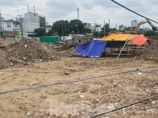 Cận cảnh nghĩa trang lớn nhất TPHCM sắp th&agrave;nh trường học- Ảnh 10.