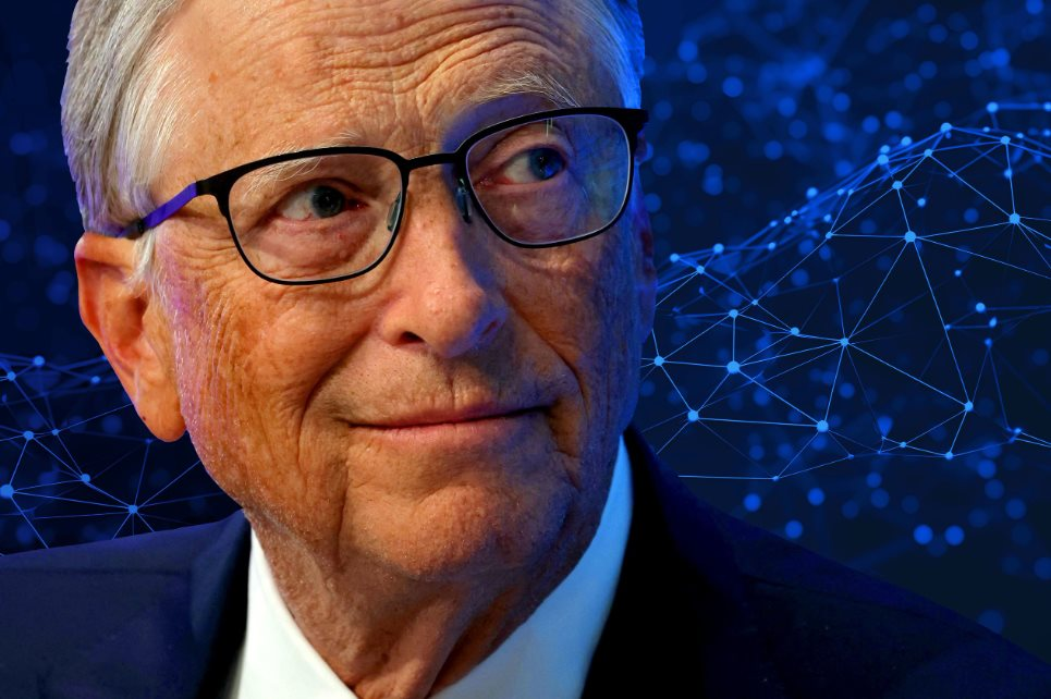 Nghe lời bạn thân, Bill Gates để mất cơ hội trở thành tỷ phú nghìn tỷ USD đầu tiên trên thế giới, bị chính cựu nhân viên Microsoft vượt mặt về tài sản- Ảnh 1.
