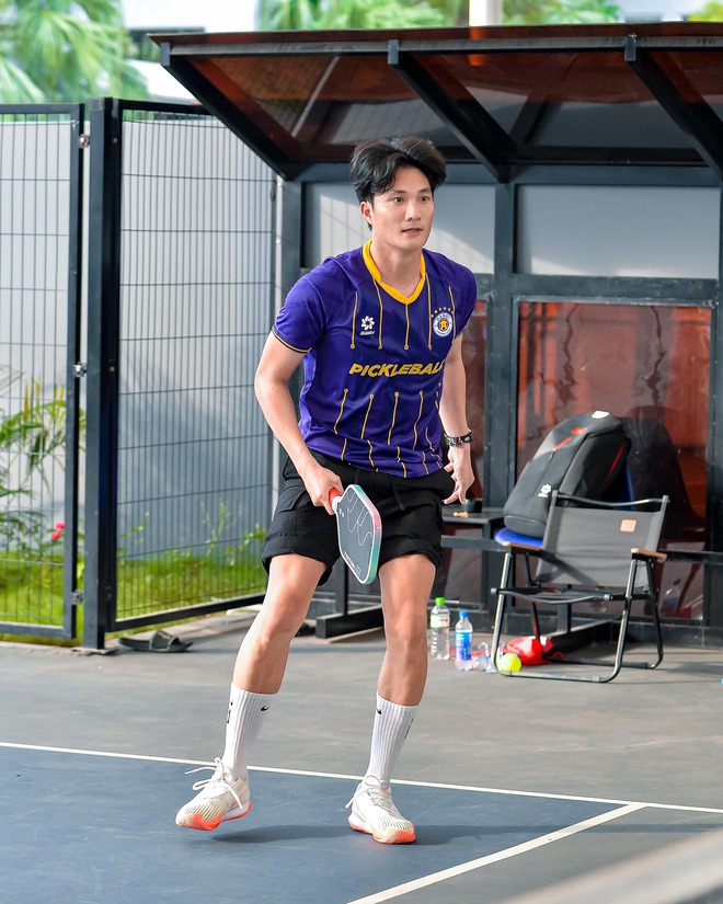 Thiếu gia nhà bầu Hiển rủ Văn Quyết, Duy Manh chơi pickleball, trận đấu căng như ATP, nhìn Thiếu gia nhà bầu Hiển rủ Văn Quyết, Duy Manh chơi pickleball, trận đấu căng như ATP, nhìn