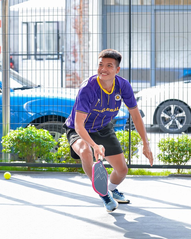 Thiếu gia nhà bầu Hiển rủ Văn Quyết, Duy Manh chơi pickleball, trận đấu căng như ATP, nhìn Thiếu gia nhà bầu Hiển rủ Văn Quyết, Duy Manh chơi pickleball, trận đấu căng như ATP, nhìn