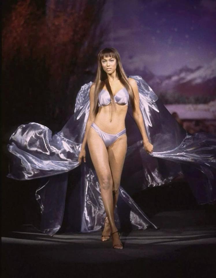 Mỹ nữ chuyển giới của Vbiz muốn làm thiên thần Victoria's Secret?- Ảnh 13. Mỹ nữ chuyển giới của Vbiz muốn làm thiên thần Victoria's Secret?- Ảnh 13.