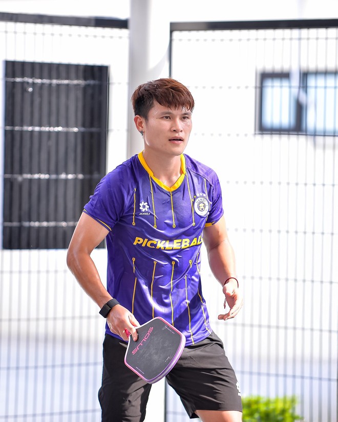 Thiếu gia nhà bầu Hiển rủ Văn Quyết, Duy Manh chơi pickleball, trận đấu căng như ATP, nhìn Thiếu gia nhà bầu Hiển rủ Văn Quyết, Duy Manh chơi pickleball, trận đấu căng như ATP, nhìn