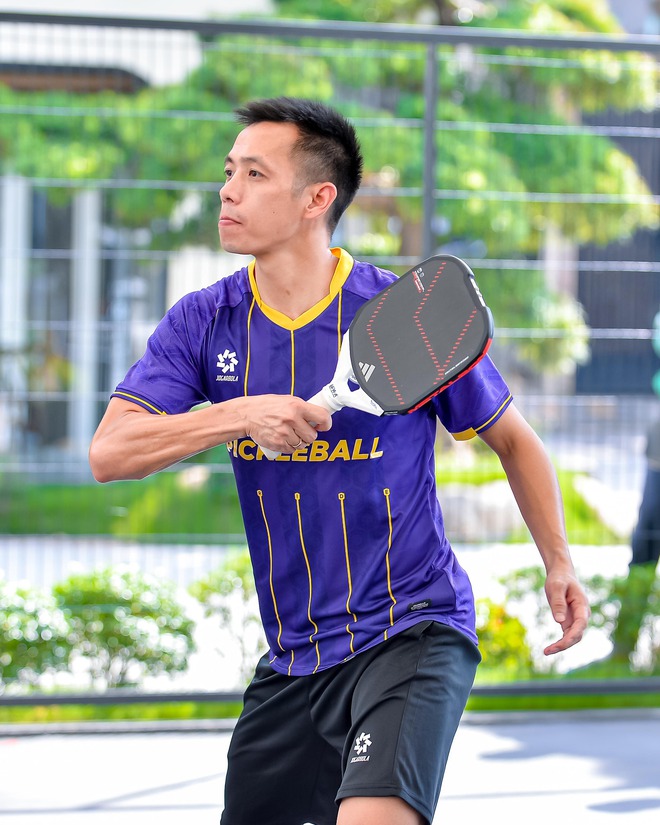 Thiếu gia nhà bầu Hiển rủ Văn Quyết, Duy Manh chơi pickleball, trận đấu căng như ATP, nhìn Thiếu gia nhà bầu Hiển rủ Văn Quyết, Duy Manh chơi pickleball, trận đấu căng như ATP, nhìn