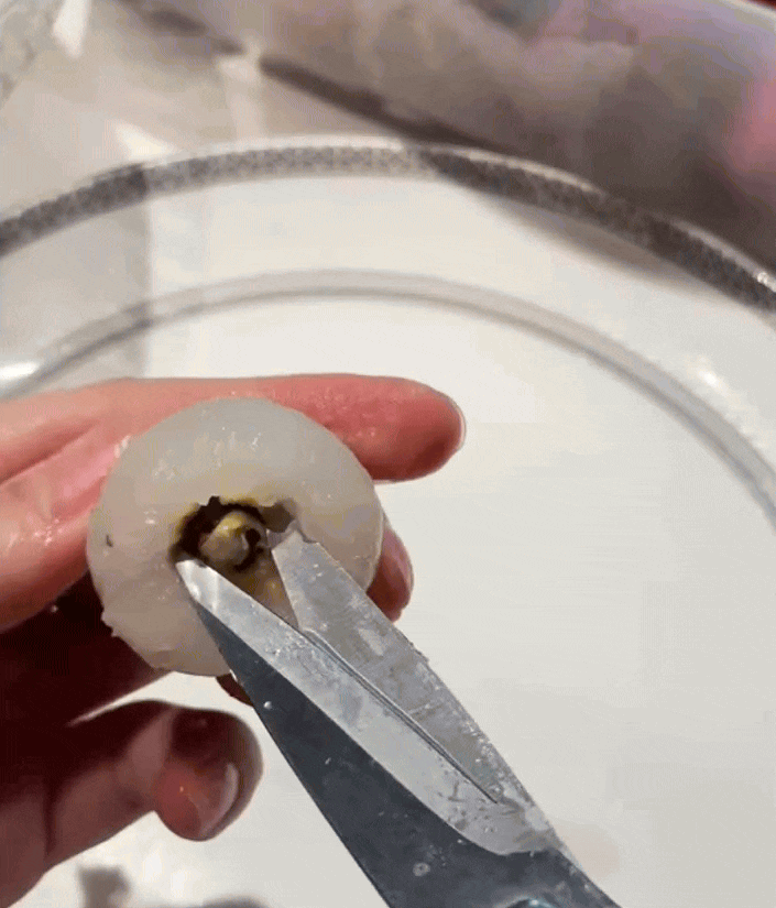 Đỗ Hà chăm nấu nướng ra dáng "dâu hào môn" nhưng chỉ dùng bộ đĩa bình dân vài chục ngàn- Ảnh 2.