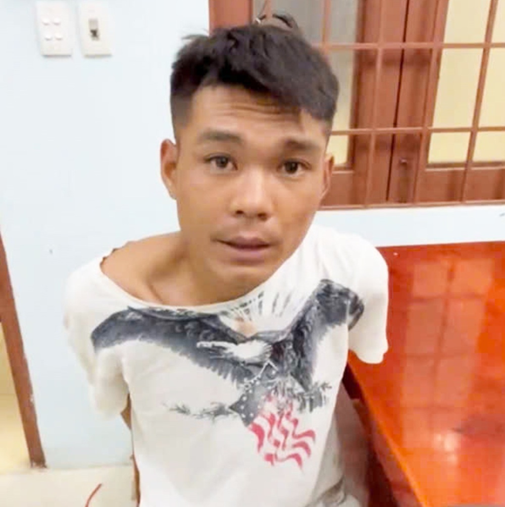 Công an bắt giữ đối tượng phê ma túy vô bệnh viện gây rối- Ảnh 1.