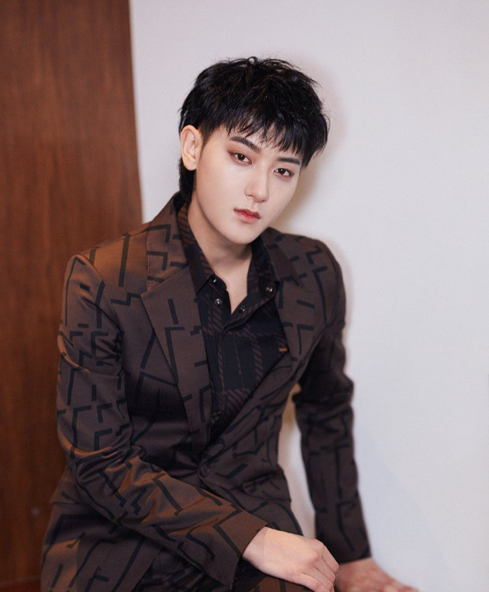 Chủ tịch showbiz bị rapper diss là bất tài, netizen trước hay khịa nay lại "quay xe" bênh vực- Ảnh 4.