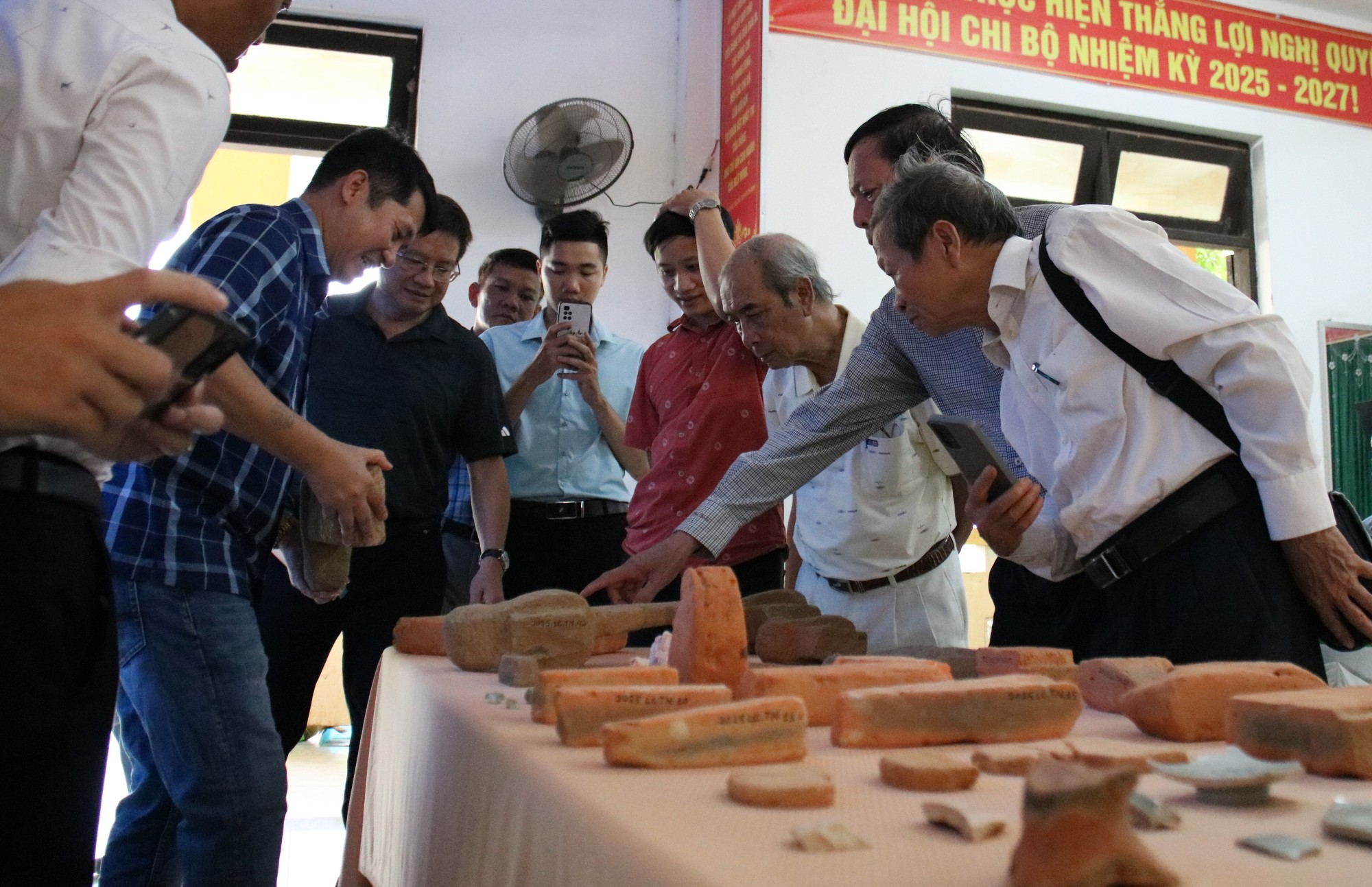 Lần khai quật thứ hai hé mở thêm diện mạo của Tháp đôi Liễu Cốc- Ảnh 3.