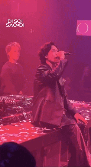 Câu nói của hit-maker tỷ view khiến 1 Anh Trai “đứng hình”, tlinh có phản ứng bất ngờ- Ảnh 3. Câu nói của hit-maker tỷ view khiến 1 Anh Trai “đứng hình”, tlinh có phản ứng bất ngờ- Ảnh 3.