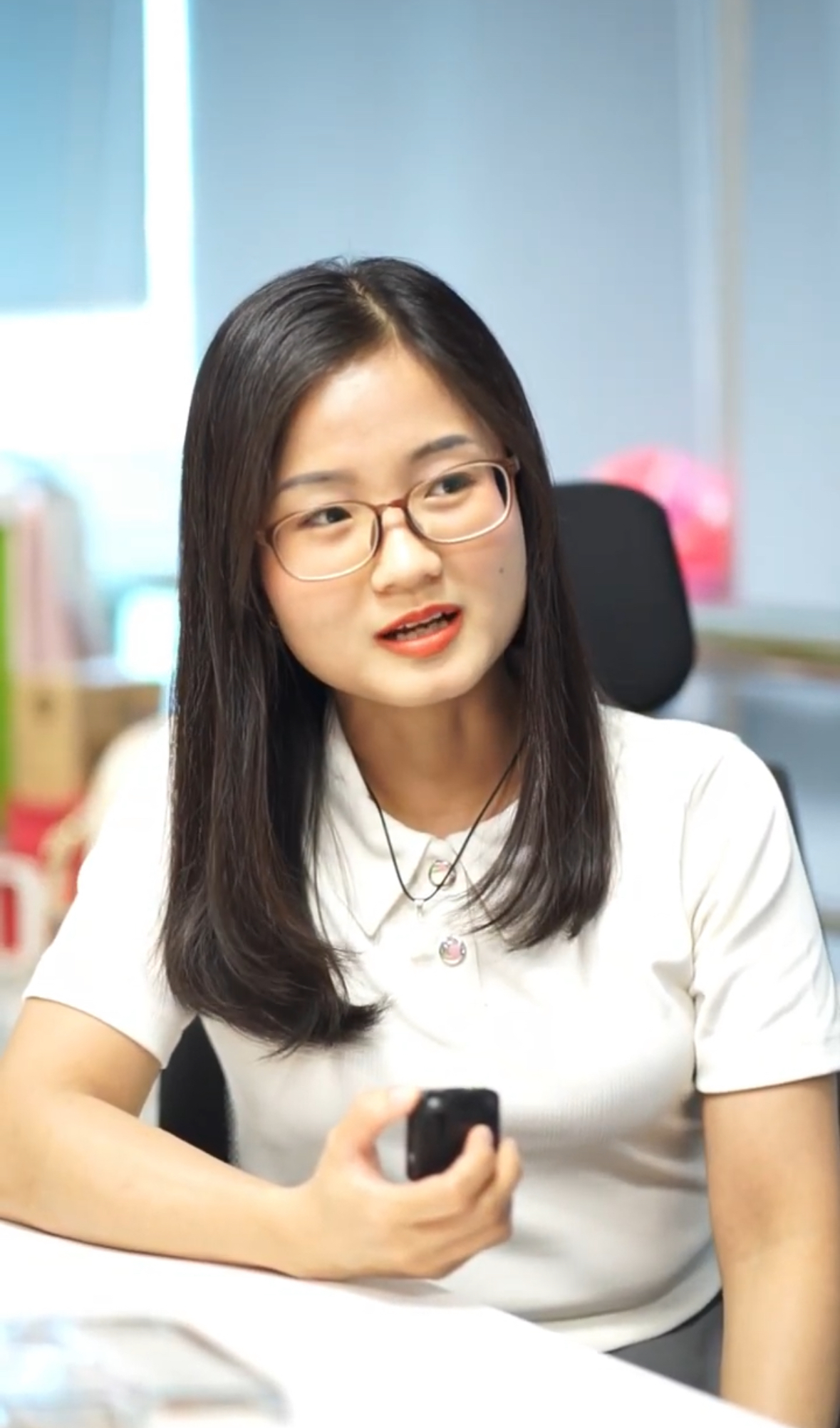 Clip: Đến Thảo Cầm Viên nghe trẻ con đọc vanh vách Vũ trụ Brainrot, gọi cá sấu là Lirilì Larilà, khỉ là Chimpanzini Bananini!- Ảnh 4.