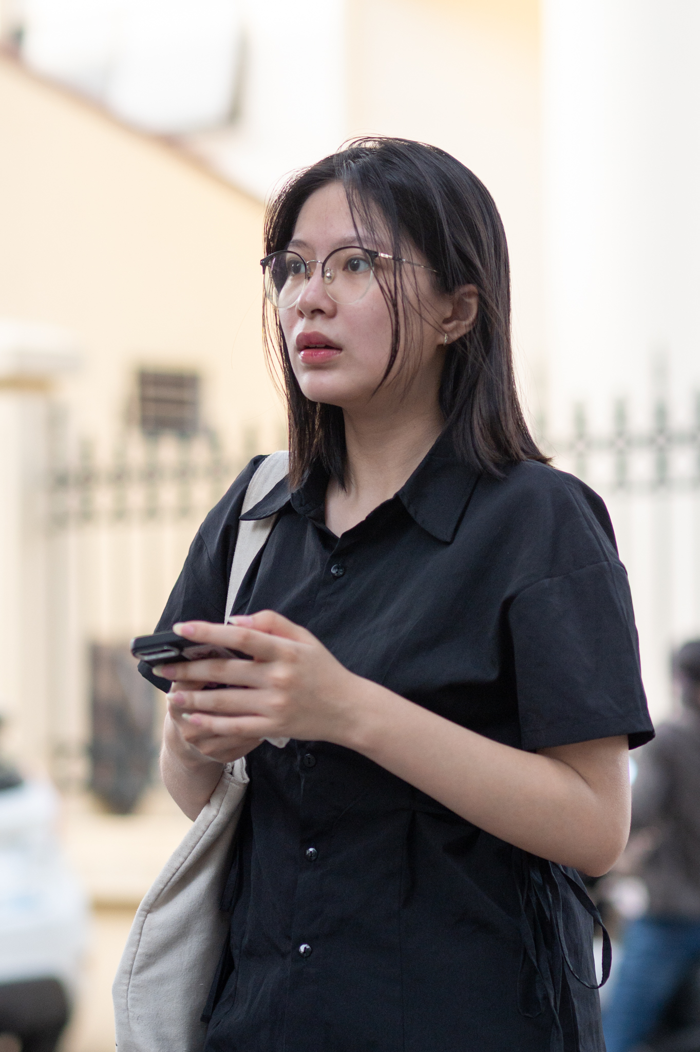 Chùm ảnh: Dàn nam thanh nữ tú thi tuyển vào ĐH Sân khấu - Điện ảnh Hà Nội 2025- Ảnh 11.