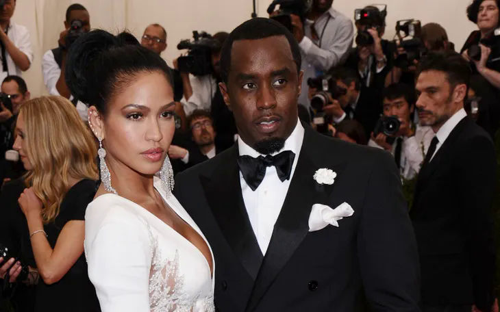 Cassie Ventura (bên trái) và Sean Cassie Ventura (bên trái) và Sean