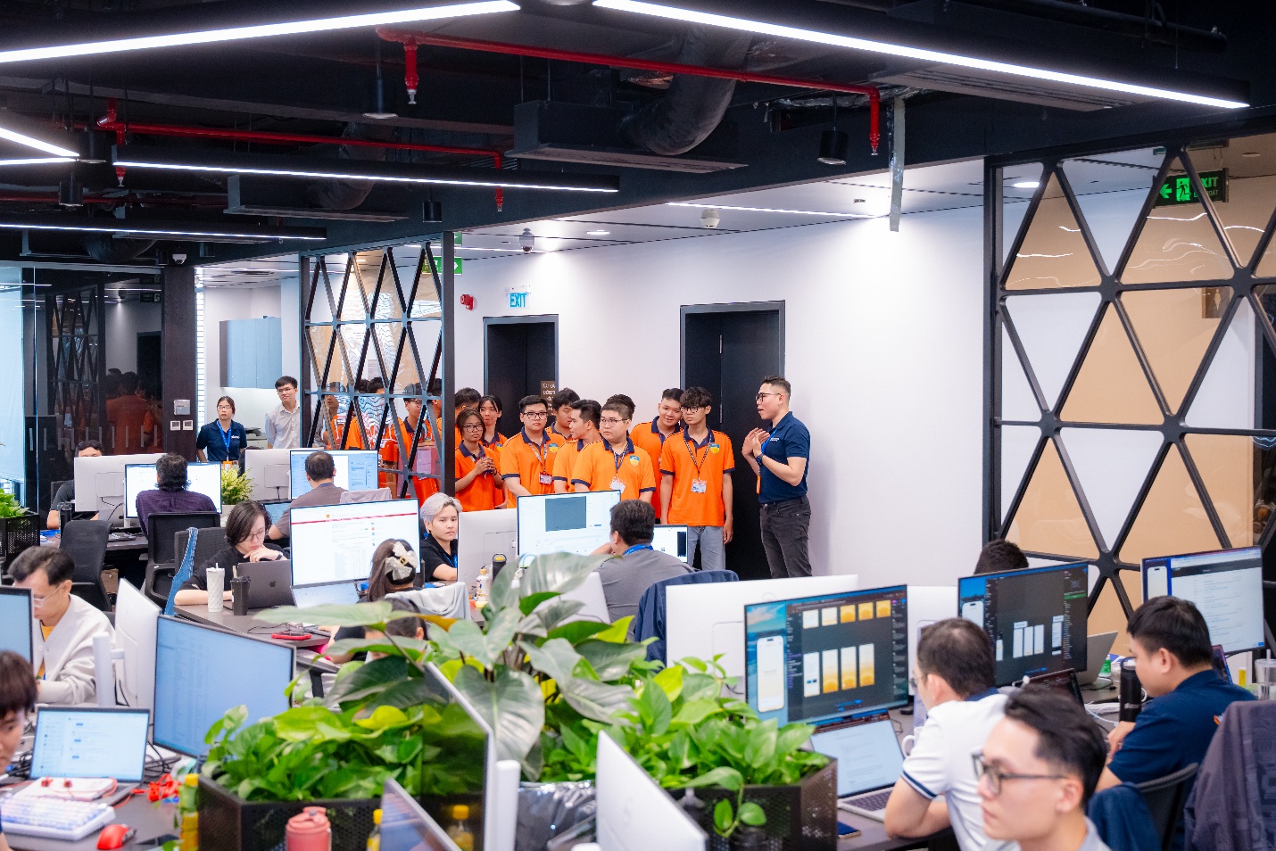 Học tại doanh nghiệp, sinh viên Công nghệ thông tin HUTECH sẵn sàng vào việc- Ảnh 2.