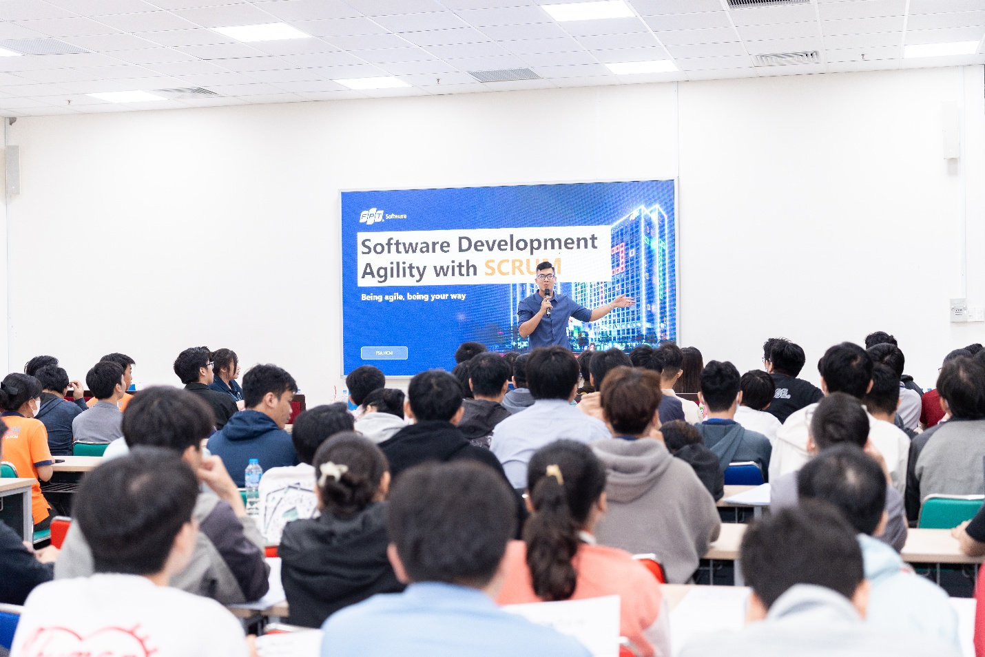 Học tại doanh nghiệp, sinh viên Công nghệ thông tin HUTECH sẵn sàng vào việc- Ảnh 4.