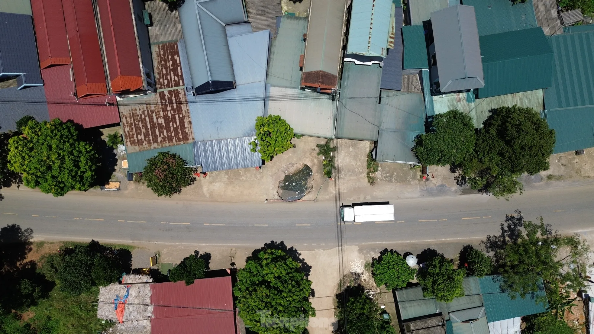 Hố 'tử thần' tại Phú Thọ, đổ 50 khối đất vẫn chưa đầy- Ảnh 1.