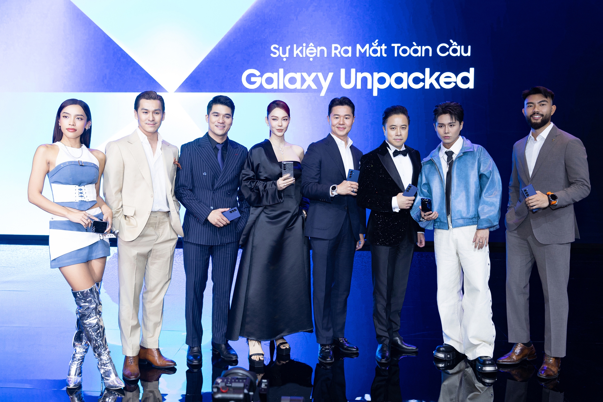 Tóc Tiên, Minh Hằng cùng loạt influencer Việt khuấy đảo sự kiện, hào hứng trải nghiệm smartphone gập mở Galaxy Z Fold7, Galaxy Z Flip7- Ảnh 8.