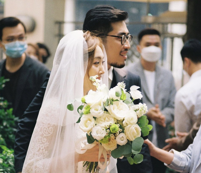Chuyện gì đang xảy ra với hôn nhân của 
