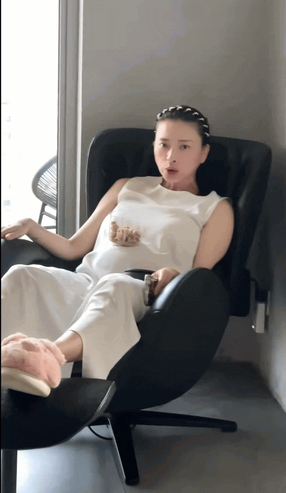 Ngô Thanh Vân mê tít váy trắng dáng suông thời gian bầu bí- Ảnh 10.
