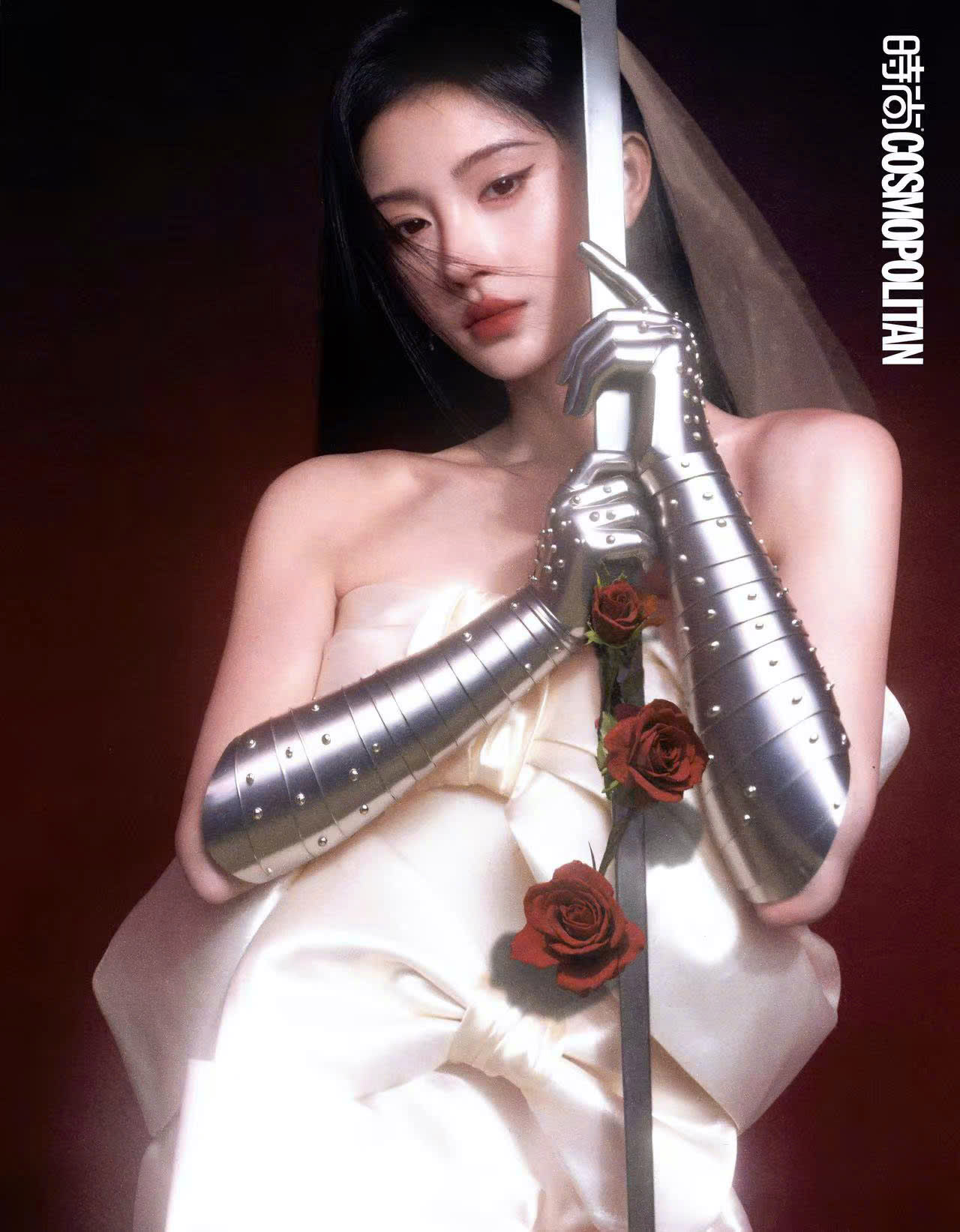 Giai nhân số 1 giới idol: Đẹp đến mức 10.000 người chờ đợi trong đêm, cát-xê 60 tỷ đồng mà đơ không chịu nổi- Ảnh 3.
