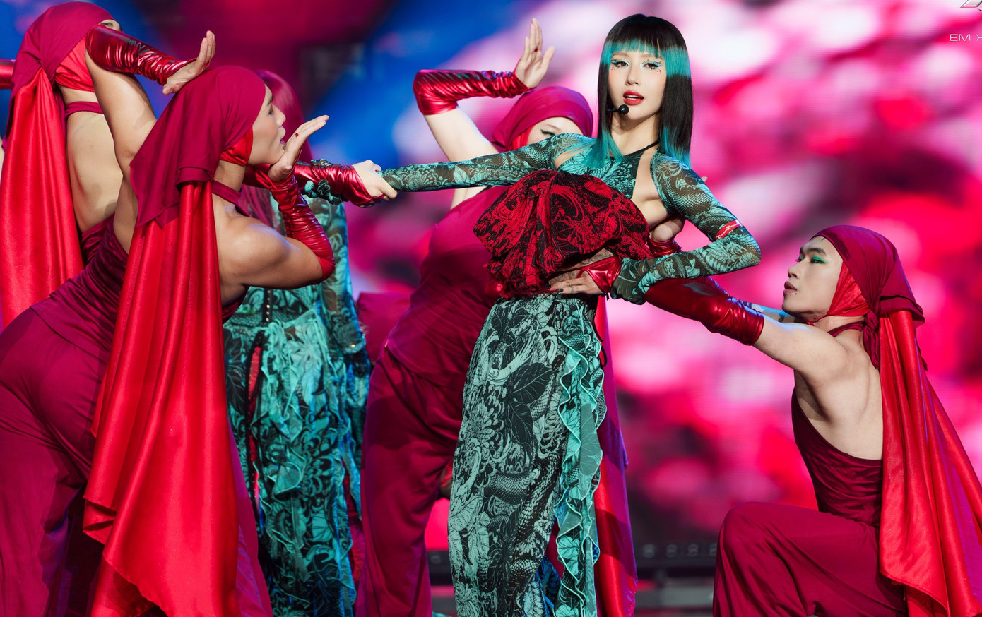 Em xinh màu mè nhất- Ảnh 3.