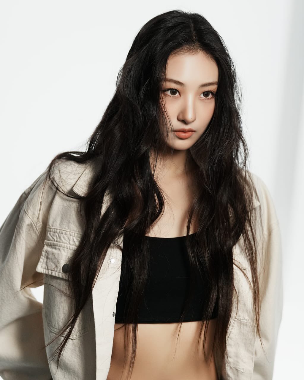 "Bản sao Park Min Young" mặc đồ ngủ ra sân bay, Dispatch khen hết lời- Ảnh 7.