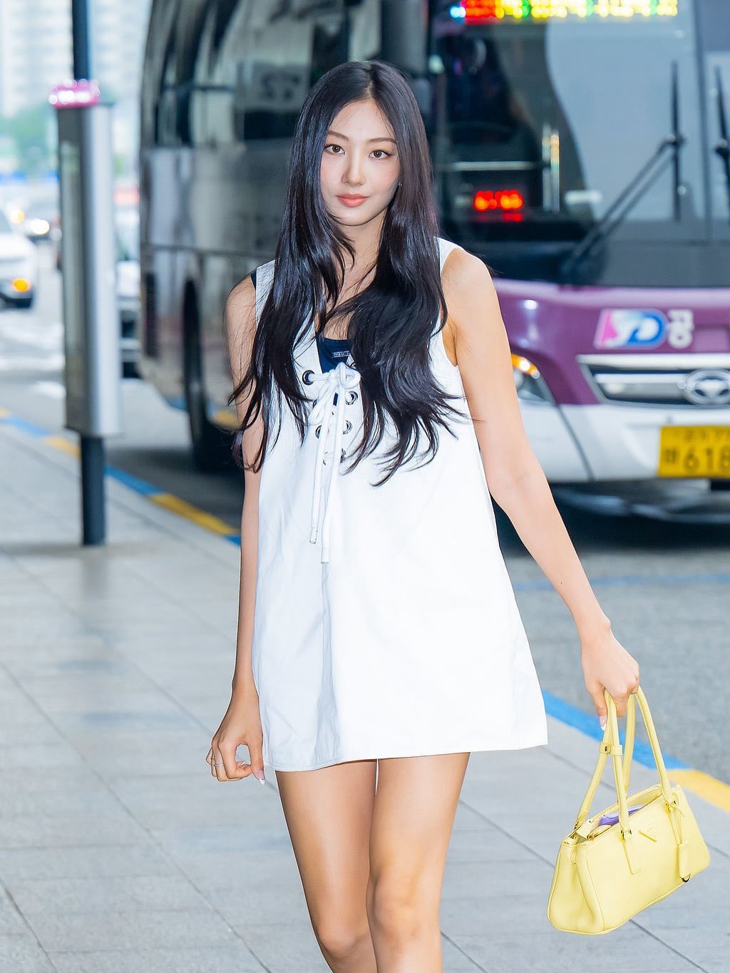 "Bản sao Park Min Young" mặc đồ ngủ ra sân bay, Dispatch khen hết lời- Ảnh 18.