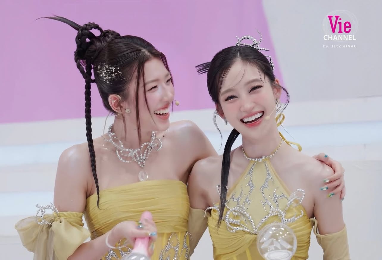 Juky San ngày càng tỏa sáng tại "Em xinh say hi": Làm răng kiểu này bảo sao visual chuẩn bạch nguyệt quang, nụ cười trong veo ai nhìn cũng mê- Ảnh 2.