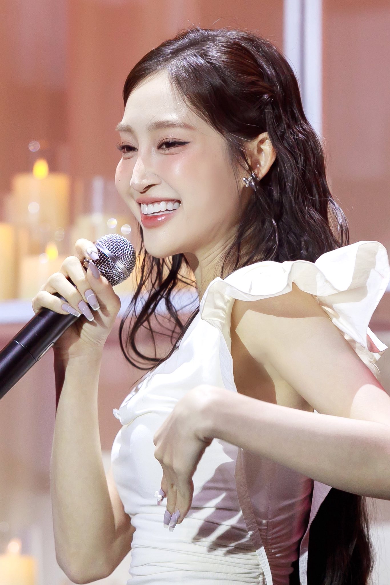 Juky San ngày càng tỏa sáng tại "Em xinh say hi": Làm răng kiểu này bảo sao visual chuẩn bạch nguyệt quang, nụ cười trong veo ai nhìn cũng mê- Ảnh 5.