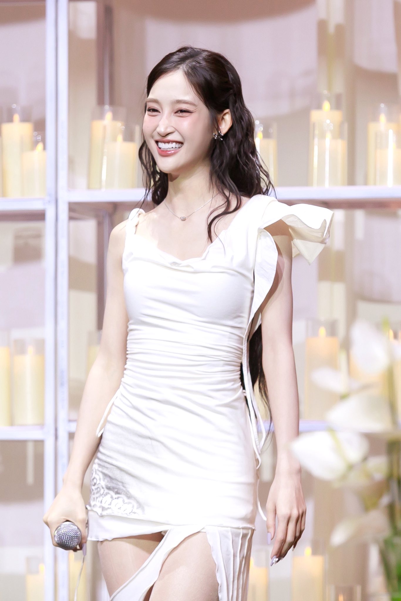 Juky San ngày càng tỏa sáng tại "Em xinh say hi": Làm răng kiểu này bảo sao visual chuẩn bạch nguyệt quang, nụ cười trong veo ai nhìn cũng mê- Ảnh 6.