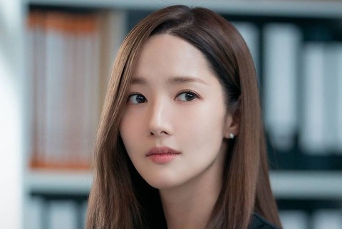 "Bản sao Park Min Young" mặc đồ ngủ ra sân bay, Dispatch khen hết lời- Ảnh 12.