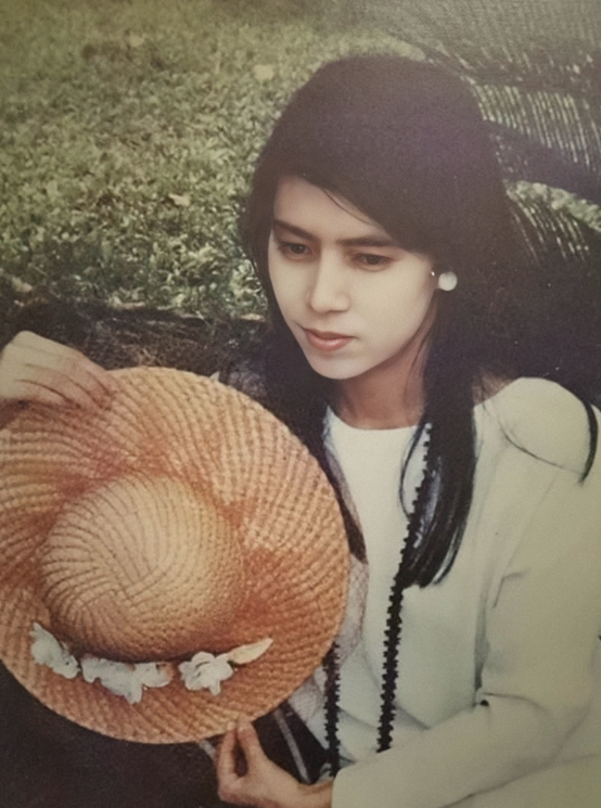 "Nữ hoàng thượng lưu" thị phi nhất nhì showbiz: Kết hôn lúc 19 tuổi vì bị cưỡng ép, trải qua 5 cuộc hôn nhân cuối cùng kết thúc trong cay đắng- Ảnh 2.