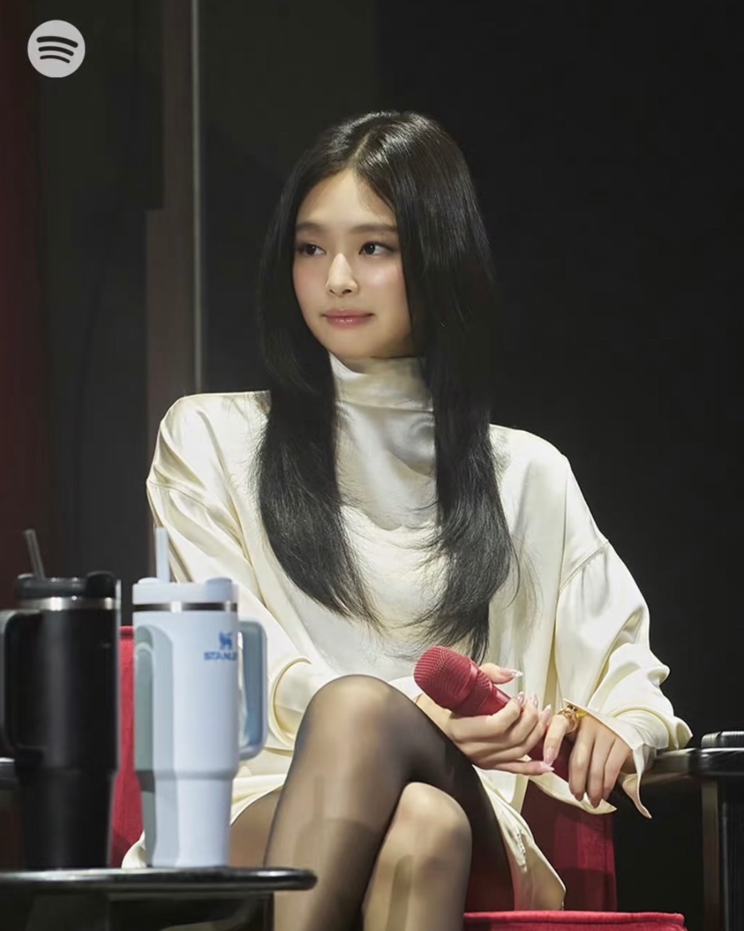 Món đồ Jennie chạm vào là 