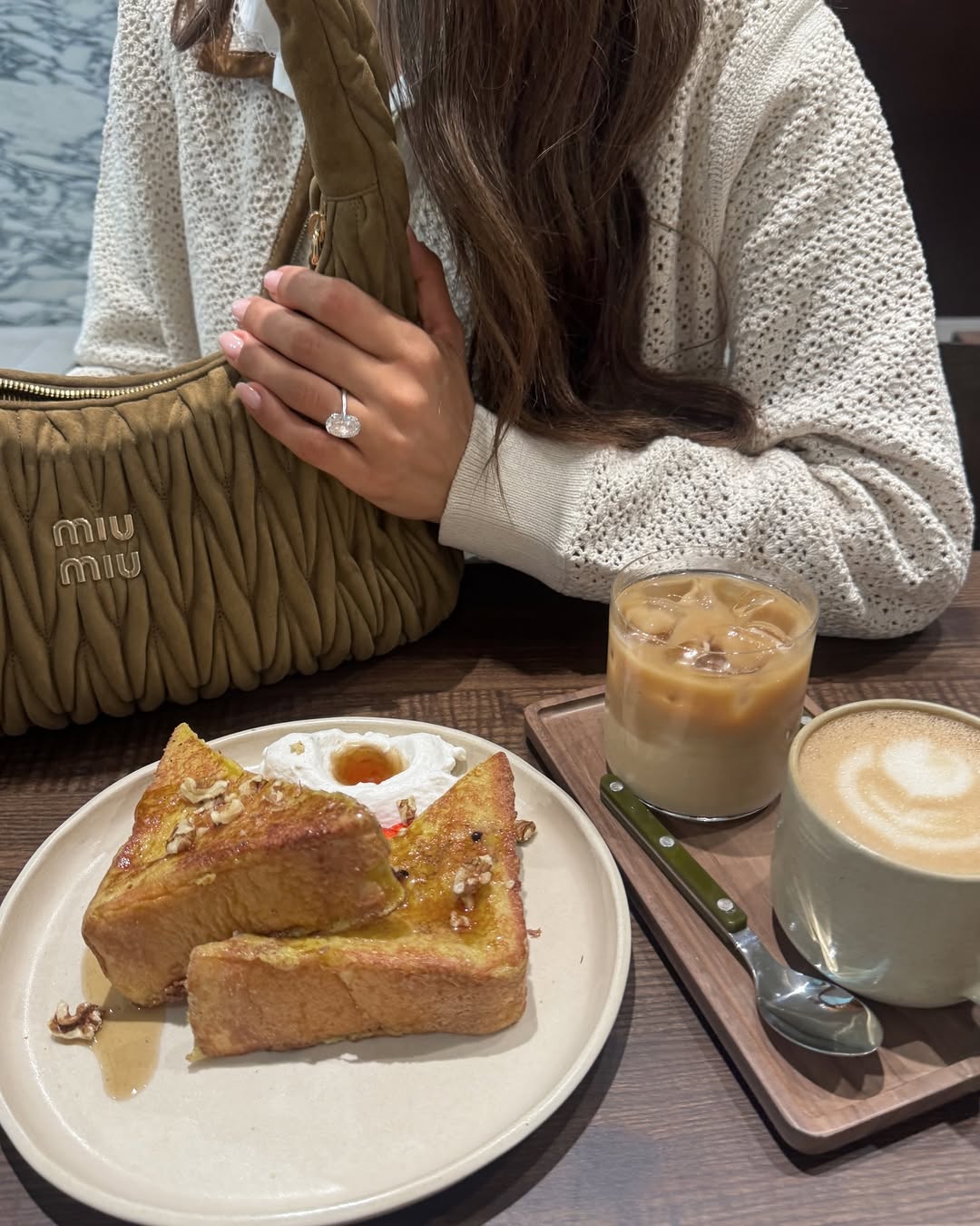 1 brand thời trang tiếp tục 