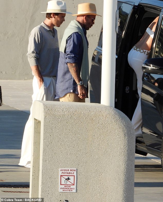 David Beckham bị paparazzi 