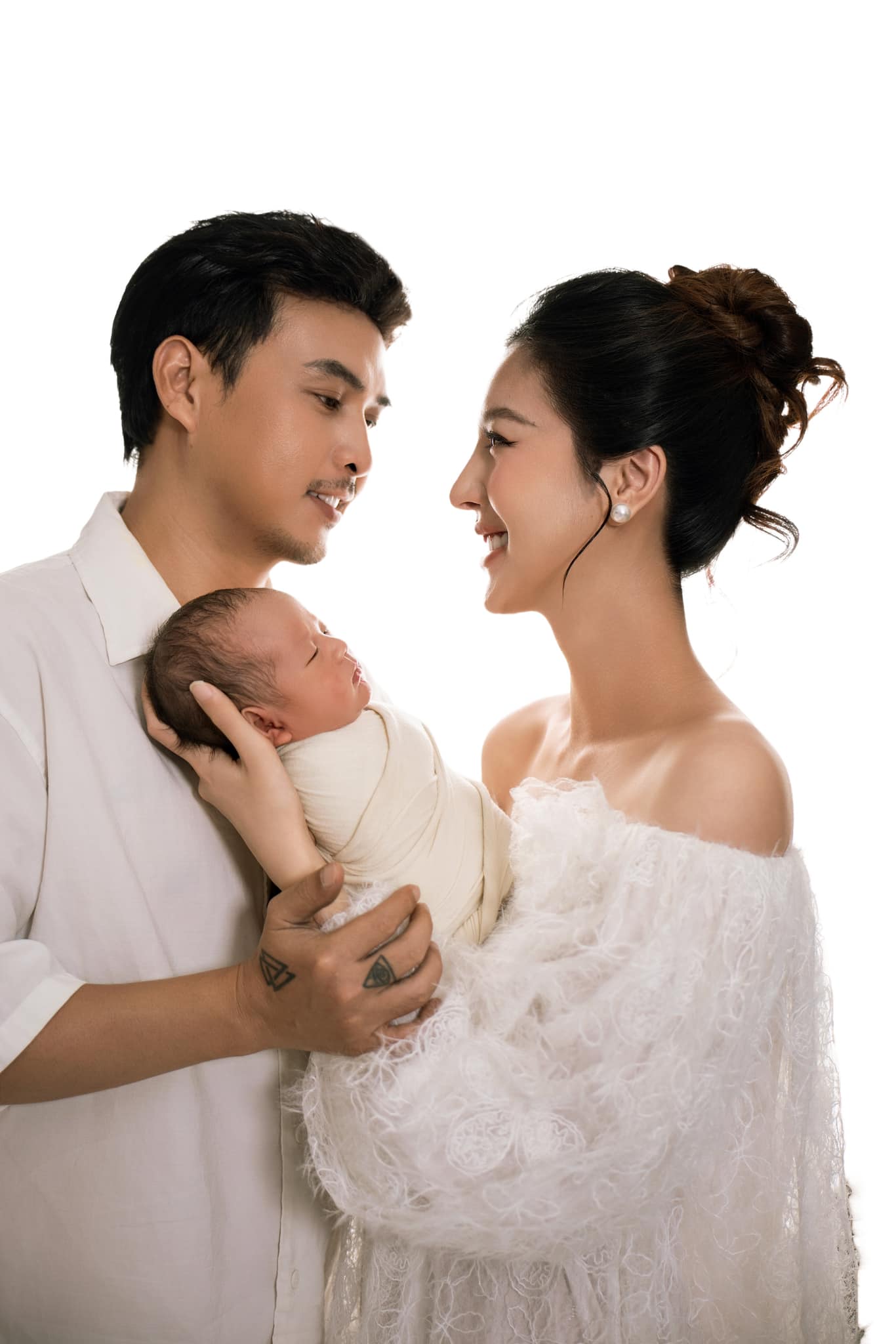 Sao nam Vbiz quyết cưới sau 3 tháng hẹn hò, không lãng mạn vẫn được vợ yêu hết lòng- Ảnh 6.