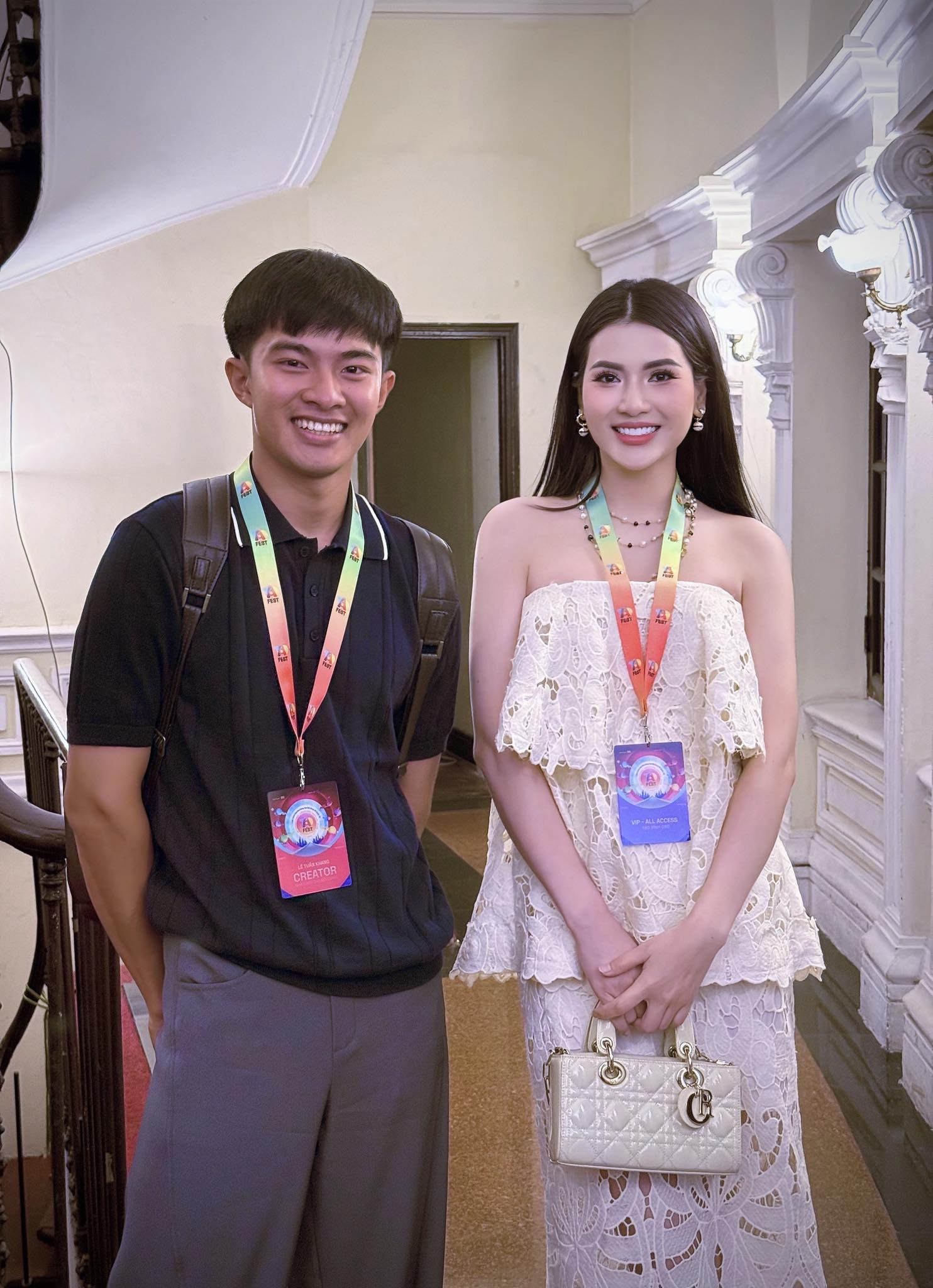 Danh tính và loạt ảnh đời thường của nữ chiến sĩ công an nhập vai “gơn phố” náo loạn Hồ Gươm- Ảnh 8.