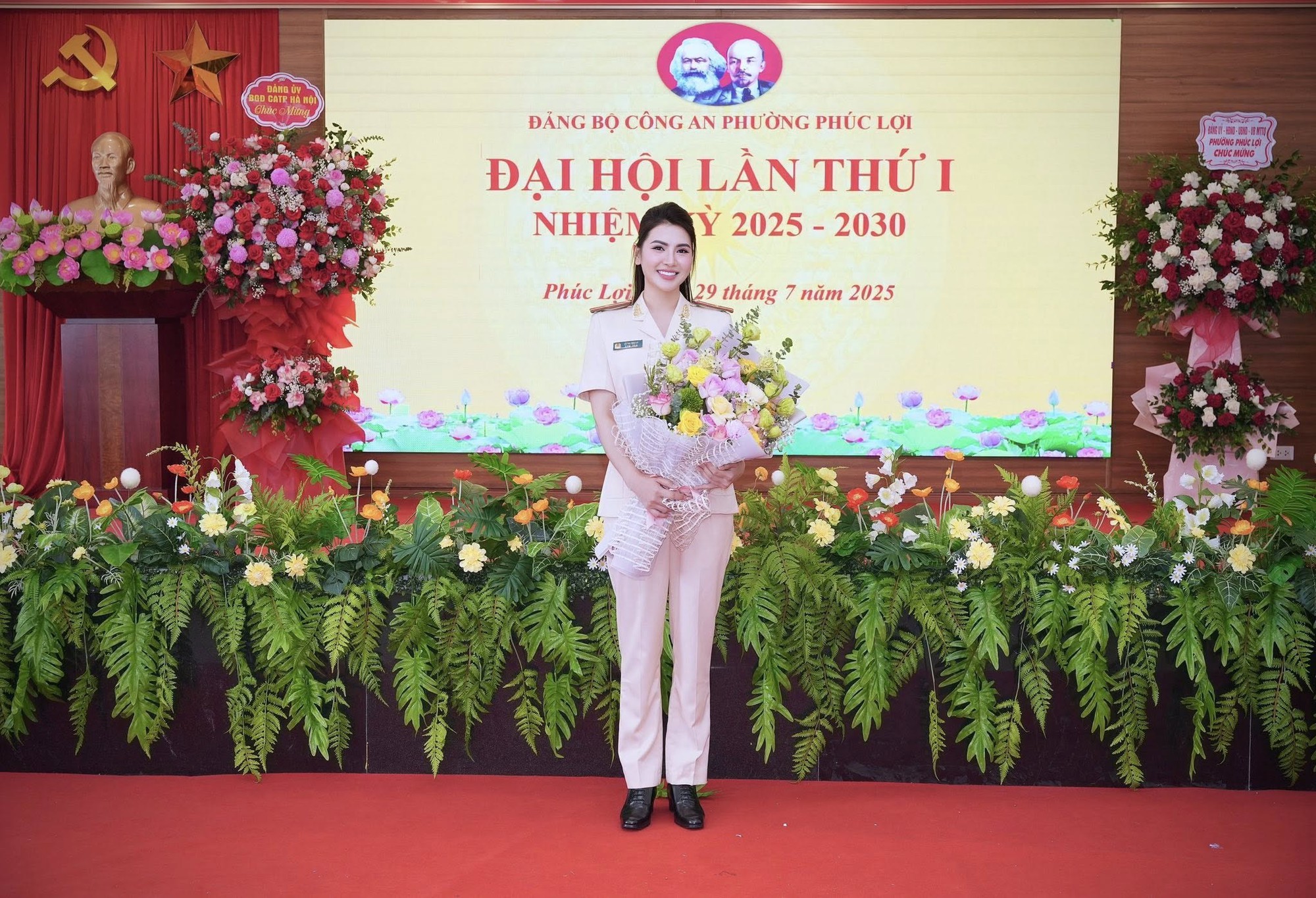 Danh tính và loạt ảnh đời thường của nữ chiến sĩ công an nhập vai “gơn phố” náo loạn Hồ Gươm- Ảnh 6.