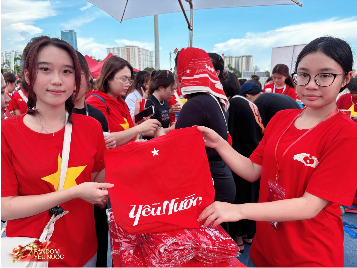 Concert Tổ Quốc Trong Tim thêm bùng nổ nhờ Booth Fandom Yêu Nước: vừa chơi vui, vừa mang về cả tinh thần Việt Nam!- Ảnh 7.
