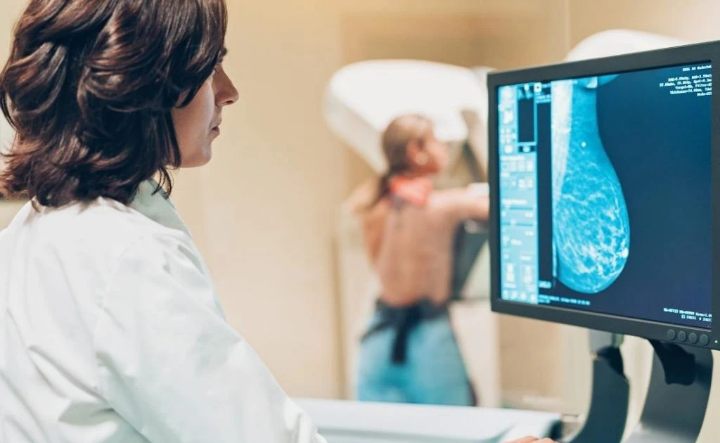 Nhiều trẻ mắc vi khuẩn nguy hiểm g&acirc;y vi&ecirc;m phổi, vi&ecirc;m gan, xuất huyết giảm tiểu cầu