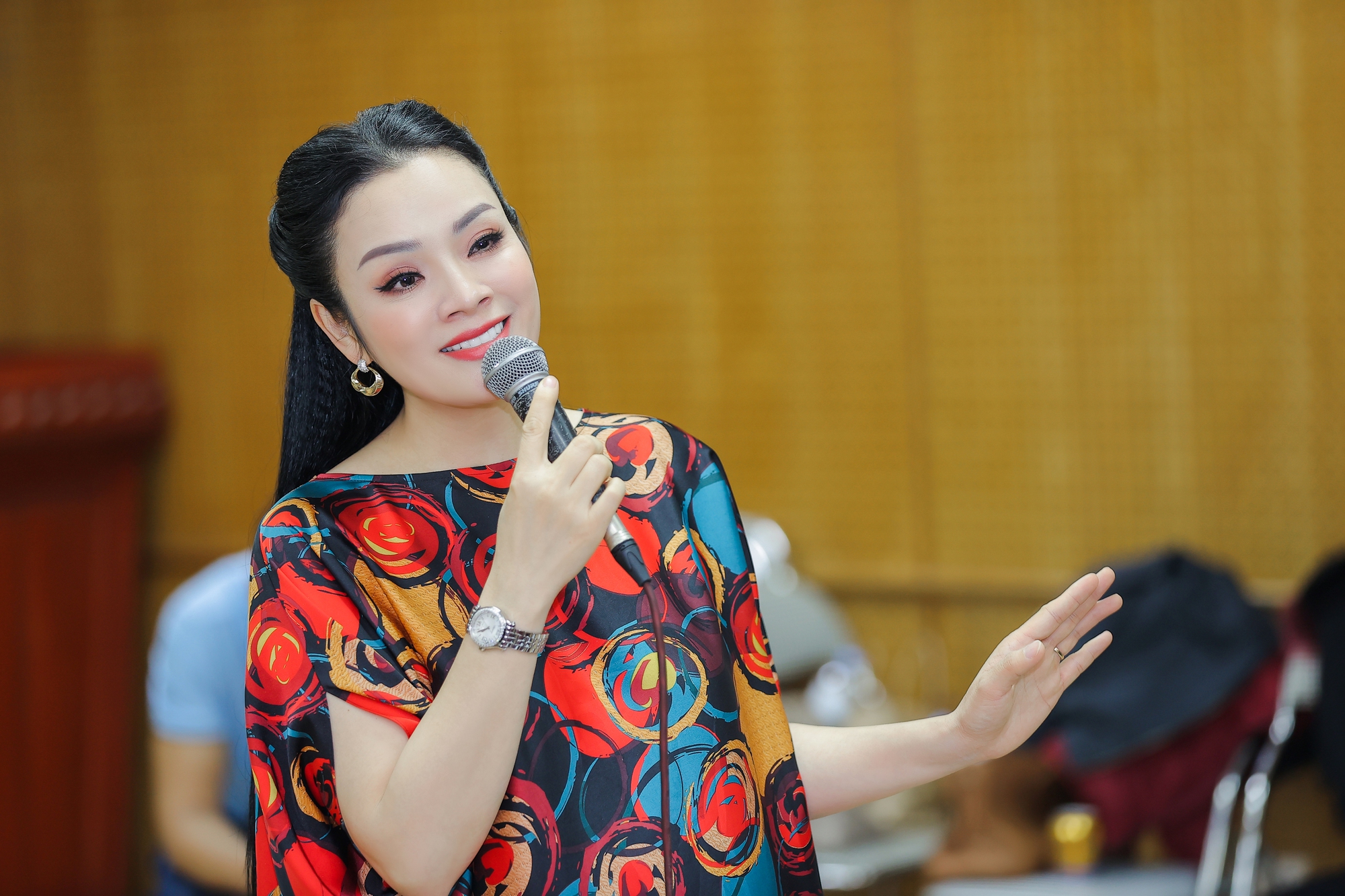 10 nghệ sĩ học giỏi nhất nhì showbiz Việt- Ảnh 2.