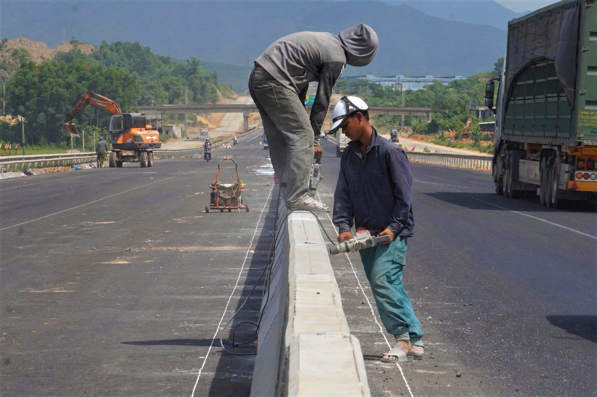 Toàn cảnh tuyến cao tốc hơn 2.113 tỷ đồng ở Đà Nẵng trước ngày thông xe- Ảnh 8.