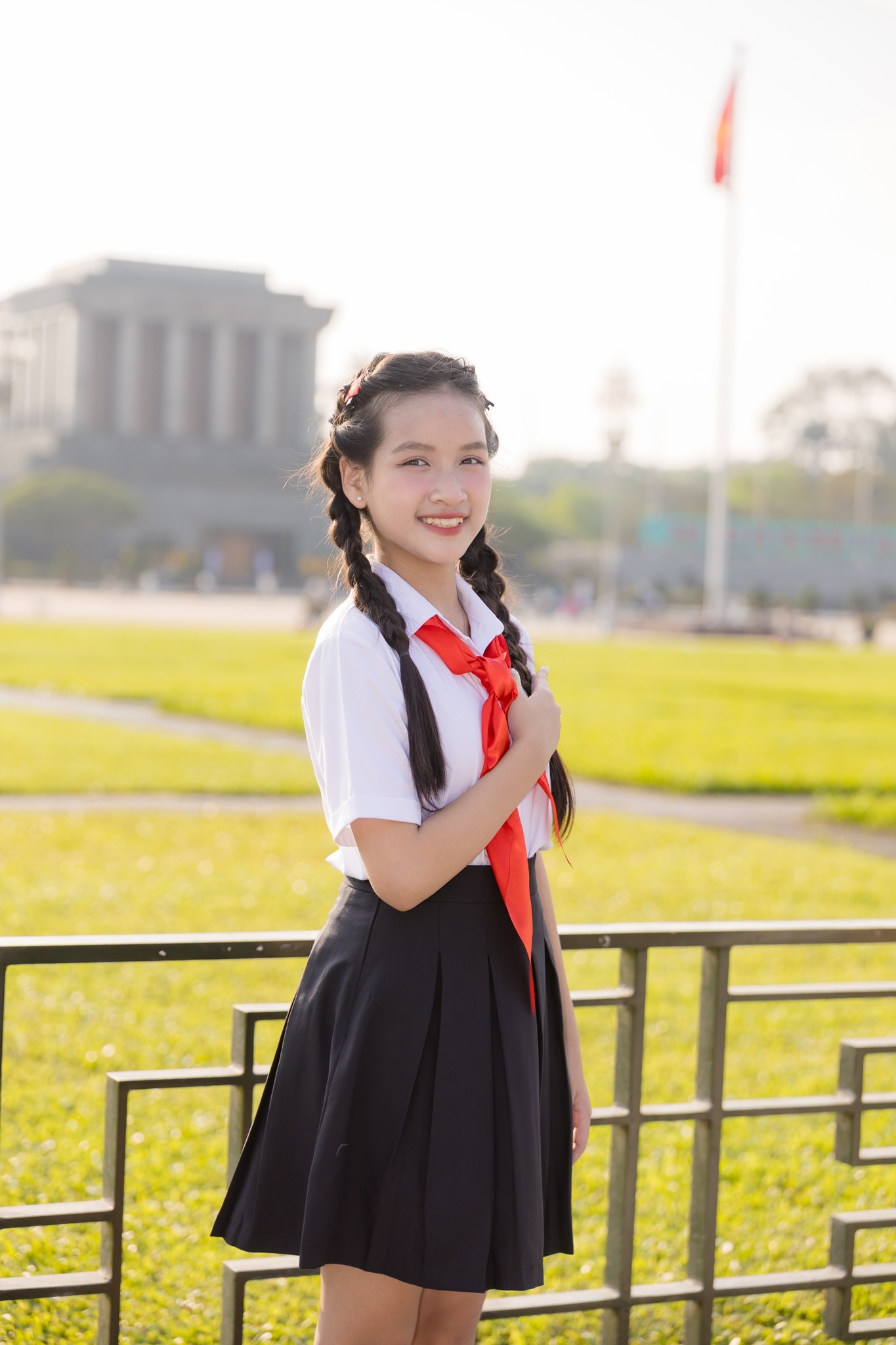 Cô bé Hà Nội SN 2012 cất giọng hát làm 50.000 người rung tim giữa concert Quốc gia là ai?- Ảnh 3.
