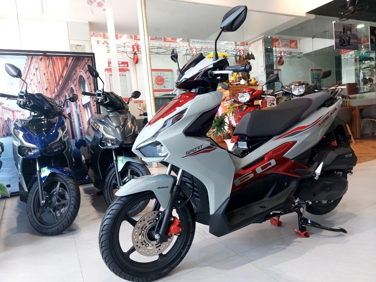 Bảng giá xe máy Honda Air Blade mới nhất tháng 8/2025- Ảnh 2.