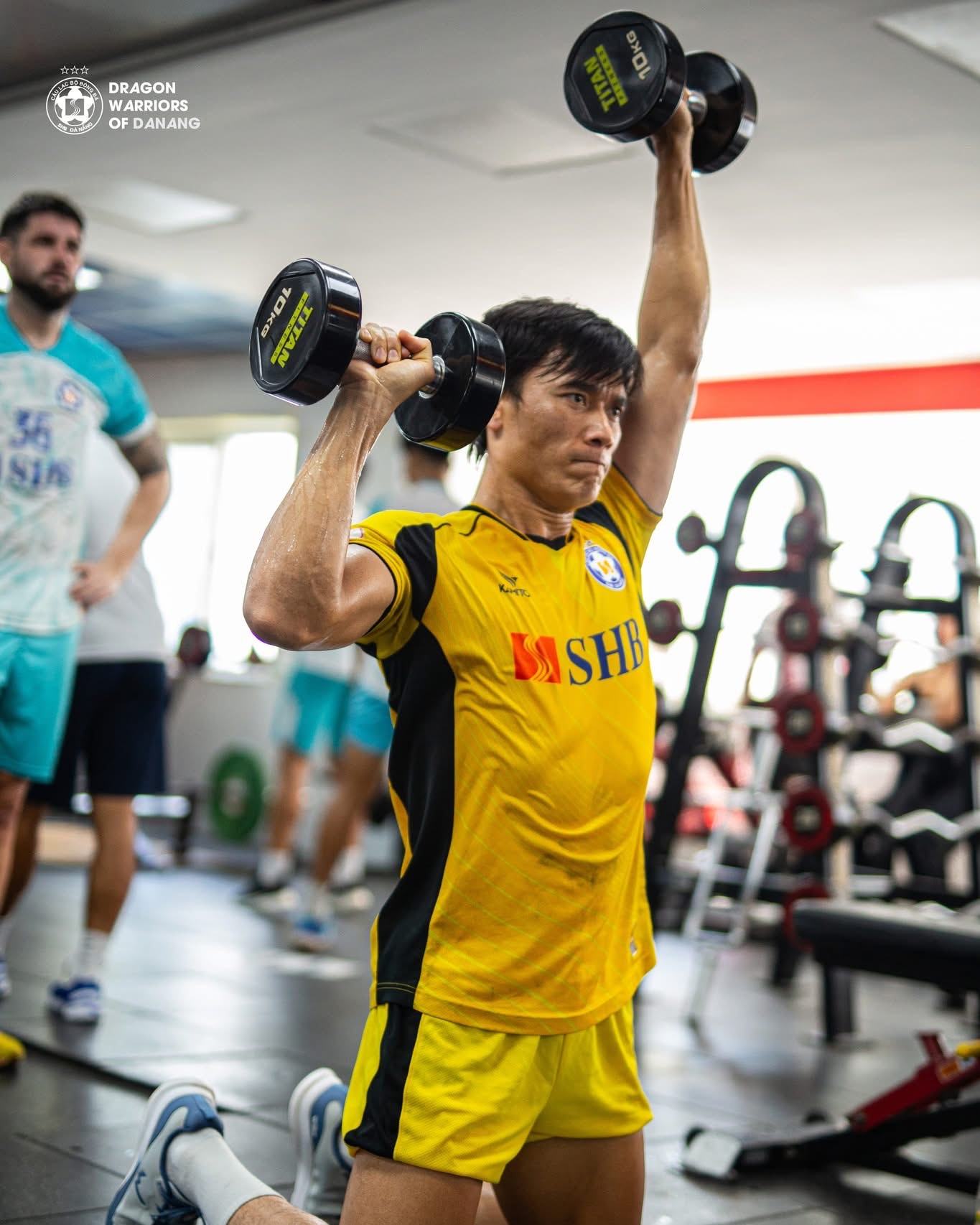 Vợ mẫu tây Bùi Tiến Dũng diện bikini khoe trọn body nuột nà chuẩn người mẫu, mặt mộc visual vẫn cực đỉnh- Ảnh 6.