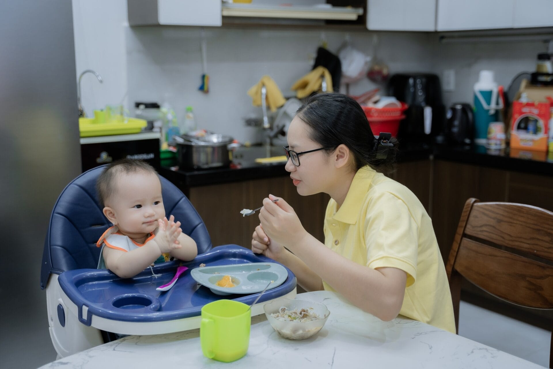 Tranh cãi nảy lửa: 1 mom sống giữa trung tâm Hà Nội đăng tuyển người làm việc 12 tiếng/ngày, vừa chăm bé vừa dọn nhà với mức lương 5-6 triệu- Ảnh 3.